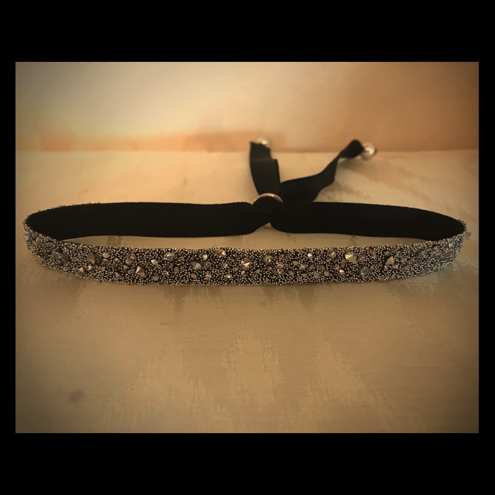 Les Interchangeables - The Paris Choker